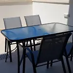 Casa Perlamare بيت للعطل