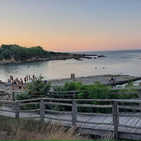 Casa Perlamare بيت للعطل